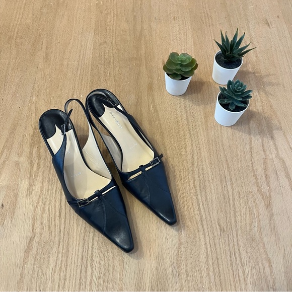 Amalfi Shoes - Amalfi Pointed Toe Slingback 2.5 Inch Heels in Navy Blue